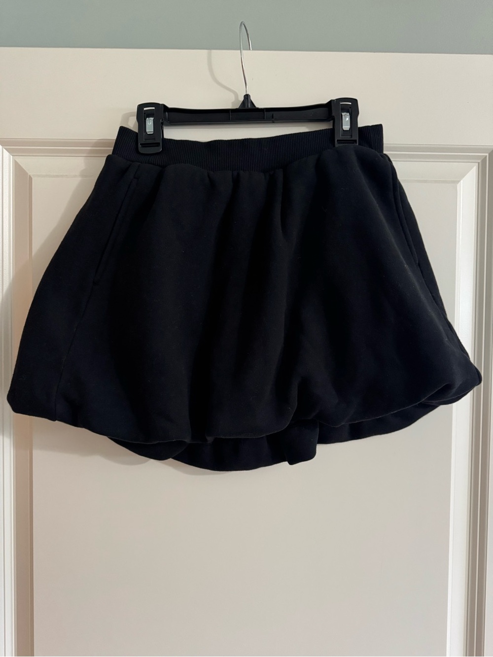 OFFLINE By Aerie Cloud Fleece Bubble Skort size XS, NWT!